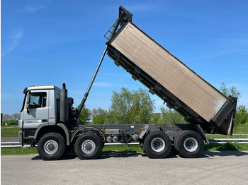 Kipper vrachtwagen MERCEDESBENZ Actros 4150 V8