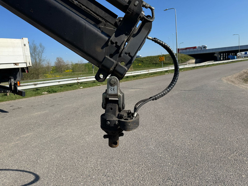Kipper vrachtwagen MERCEDESBENZ Axor 1828 4x2 / palfinger PK10000