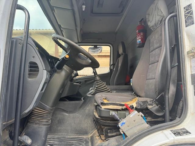 Kipper vrachtwagen Mercedes AXOR 1828 BENNE GRUE FASSI