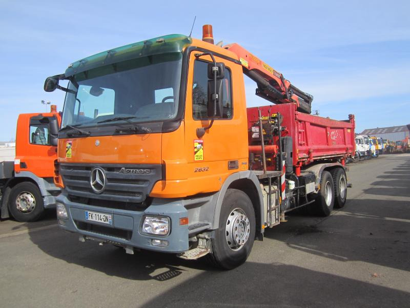 Kipper vrachtwagen Mercedes Actros 2632
