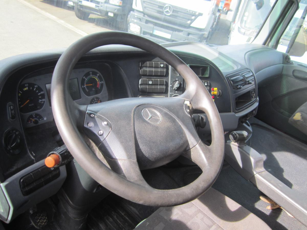 Kipper vrachtwagen Mercedes Actros 2632