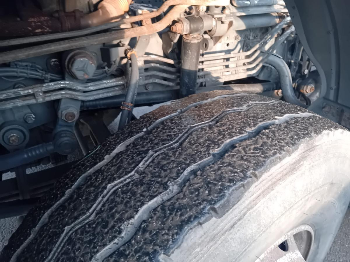 Kipper vrachtwagen Mercedes Actros 3236