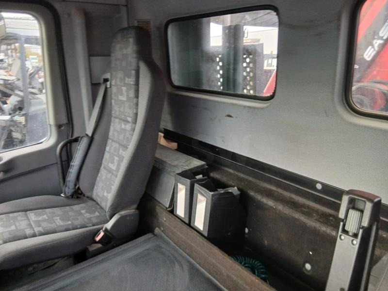 Kipper vrachtwagen Mercedes Actros 3336