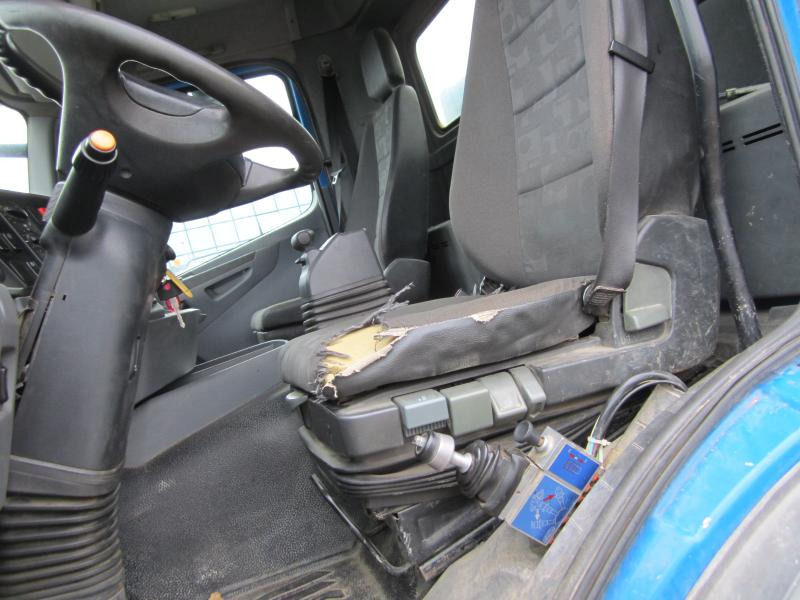 Kipper vrachtwagen Mercedes Axor 3240