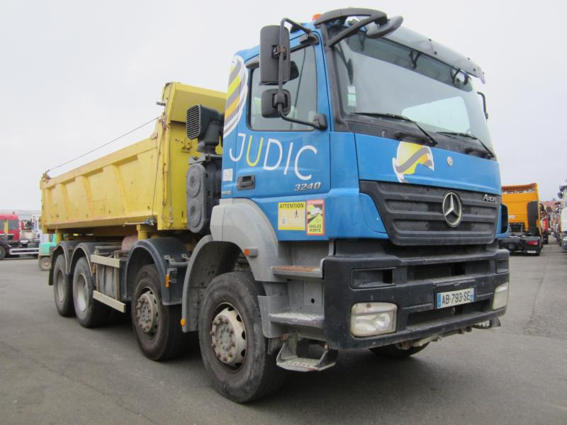 Kipper vrachtwagen Mercedes Axor 3240