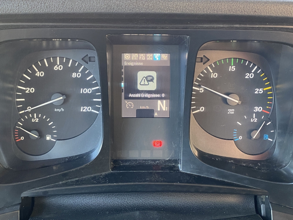 Kipper vrachtwagen Mercedes-Benz 1832 4x2 / Fassi Kran