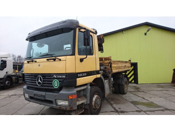 Kipper vrachtwagen Mercedes-Benz 1835 Actros