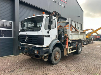 Kipper vrachtwagen Mercedes-Benz 2024
