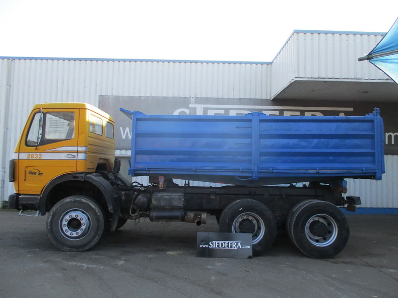 Kipper vrachtwagen Mercedes-Benz 2632 , V10, 6x4, ZF Manual , 3 way tipper , Spring Suspension