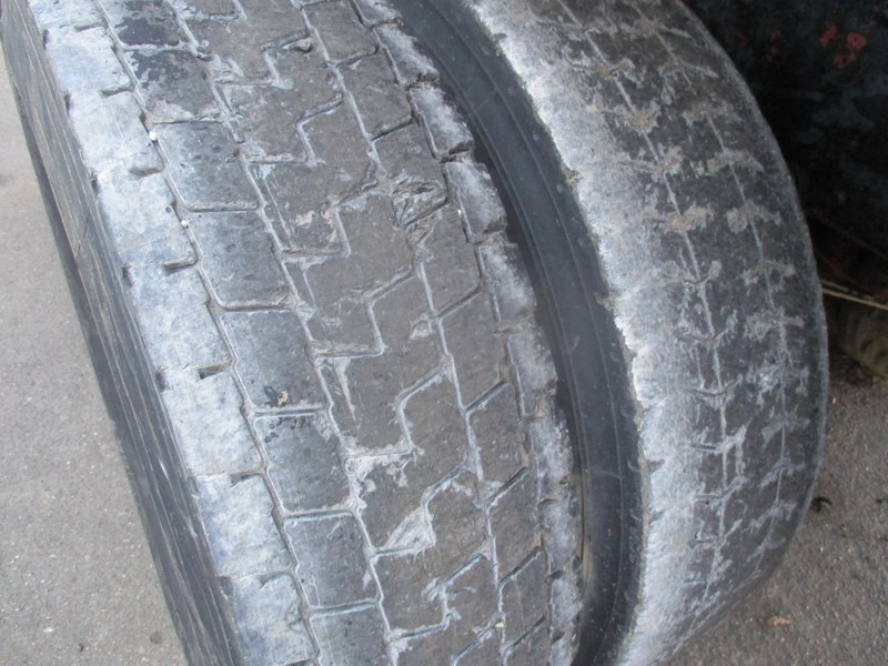 Kipper vrachtwagen Mercedes-Benz 2632 , V10, 6x4, ZF Manual , 3 way tipper , Spring Suspension