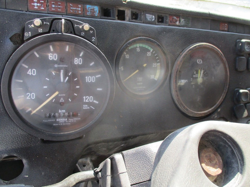 Kipper vrachtwagen Mercedes-Benz 2633, V8 , ZF Manual , 6x4 , 3 Way tipper , Spring suspension