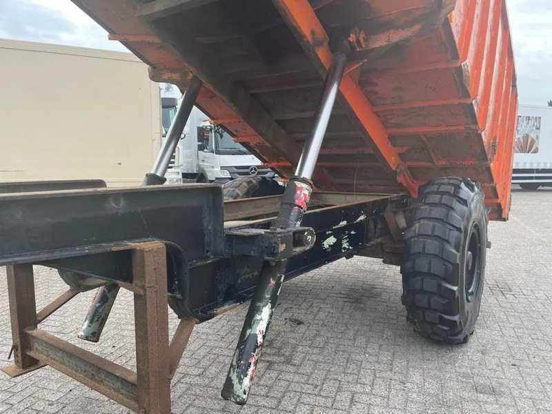 Kipper vrachtwagen Mercedes-Benz 813 + Manual + Kipper + 4x4