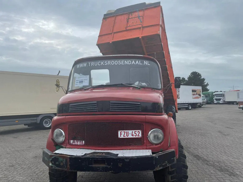 Kipper vrachtwagen Mercedes-Benz 813 + Manual + Kipper + 4x4
