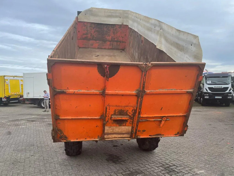 Kipper vrachtwagen Mercedes-Benz 813 + Manual + Kipper + 4x4
