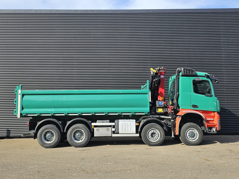 Kipper vrachtwagen Mercedes-Benz AROCS 4145 / 8X6 / TIPPER + HMF CRANE