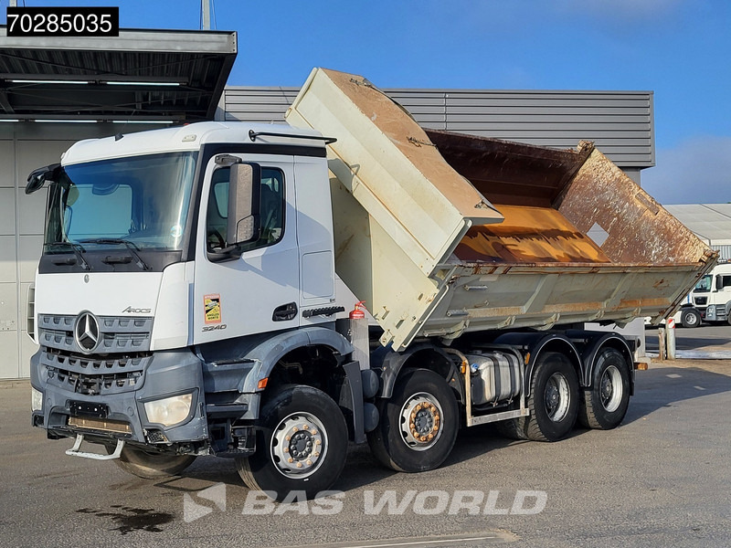 Kipper vrachtwagen Mercedes-Benz Arocs 3240 8X4 12m3 2-side Tipper Steel Suspension Automatic Big-Axle Euro 6
