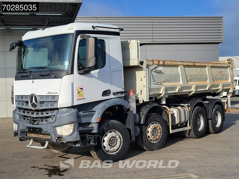 Kipper vrachtwagen Mercedes-Benz Arocs 3240 8X4 12m3 2-side Tipper Steel Suspension Automatic Big-Axle Euro 6