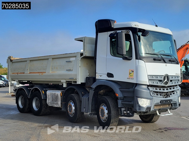 Kipper vrachtwagen Mercedes-Benz Arocs 3240 8X4 12m3 2-side Tipper Steel Suspension Automatic Big-Axle Euro 6