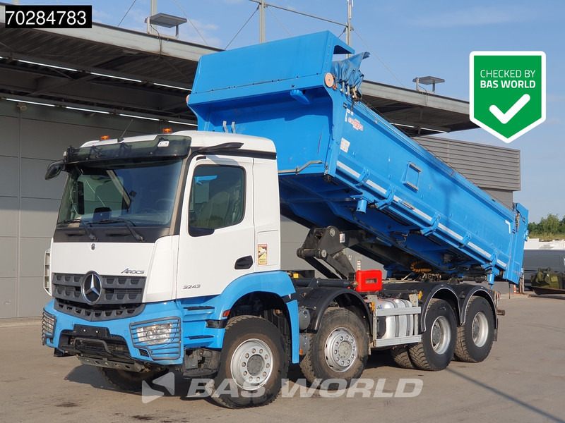 Kipper vrachtwagen Mercedes-Benz Arocs 3243 8X4 14m3 2-side tipper Big-Axle Steelsuspension Navi Euro 6