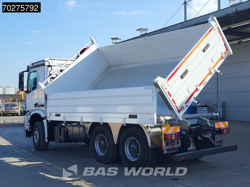 Kipper vrachtwagen Mercedes-Benz Arocs 3348 6X4 Fasi F195A.2.24 Kran 3 sided tipper 9m3 Big-Axle Navi Euro 6