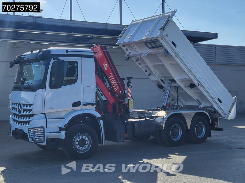 Kipper vrachtwagen Mercedes-Benz Arocs 3348 6X4 Fasi F195A.2.24 Kran 3 sided tipper 9m3 Big-Axle Navi Euro 6