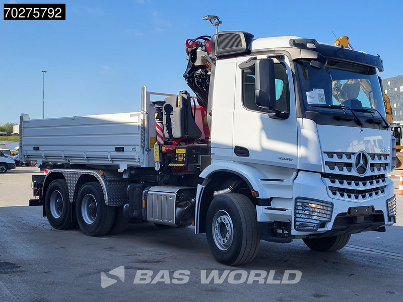 Kipper vrachtwagen Mercedes-Benz Arocs 3348 6X4 Fasi F195A.2.24 Kran 3 sided tipper 9m3 Big-Axle Navi Euro 6