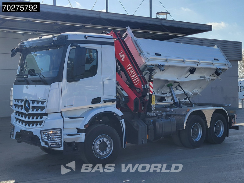 Kipper vrachtwagen Mercedes-Benz Arocs 3348 6X4 Fasi F195A.2.24 Kran 3 sided tipper 9m3 Big-Axle Navi Euro 6