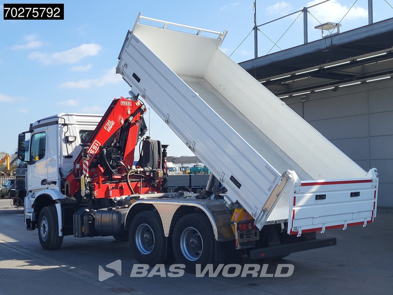 Kipper vrachtwagen Mercedes-Benz Arocs 3348 6X4 Fasi F195A.2.24 Kran 3 sided tipper 9m3 Big-Axle Navi Euro 6