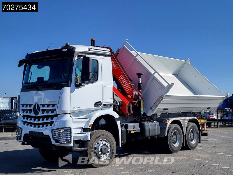 Kipper vrachtwagen Mercedes-Benz Arocs 3348 6X6 Fassi F255A.2.24 xe-dynamic Kran Dreiseitenkipper Navi Euro 6