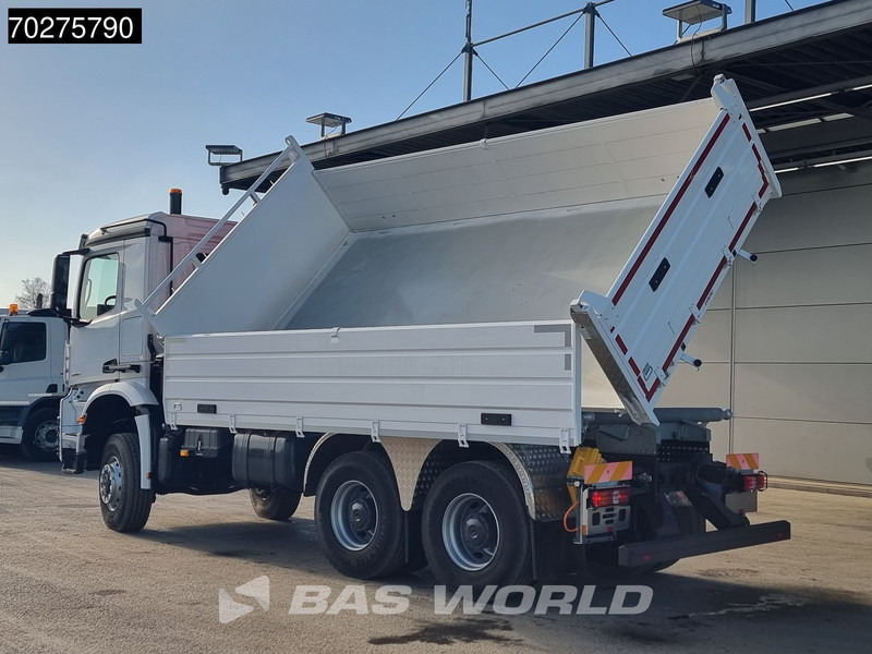 Kipper vrachtwagen Mercedes-Benz Arocs 3348 6X6 Full Steel Retarder Fassi 25T/M Crane Kran Euro 6