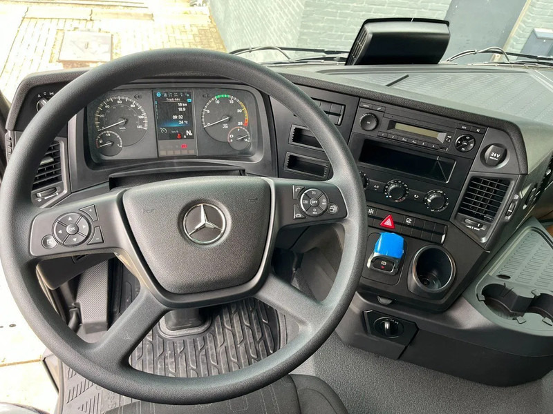 Kipper vrachtwagen Mercedes-Benz Arocs 4140 K 8x4 Meiller tipper