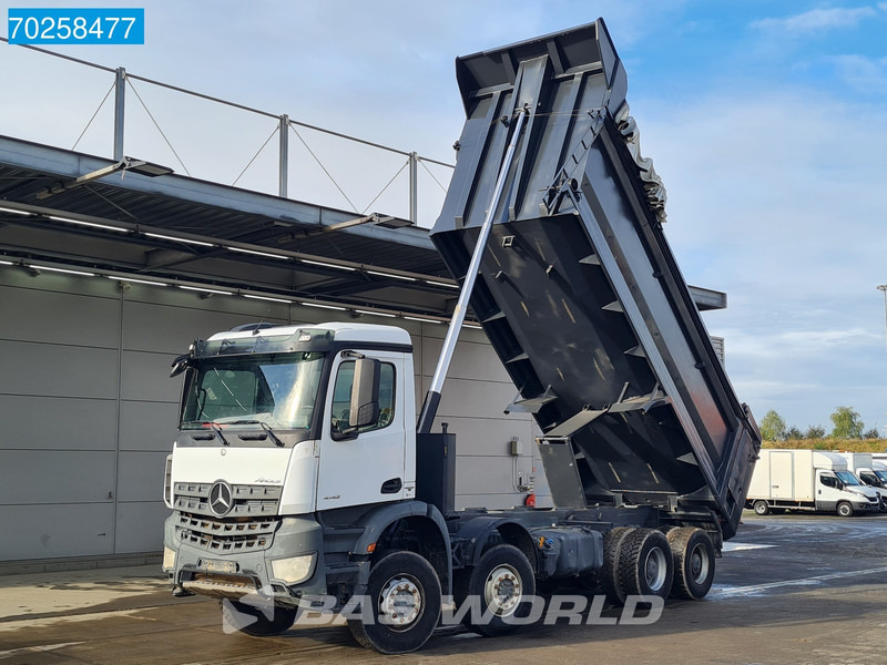 Kipper vrachtwagen Mercedes-Benz Arocs 4142 8X4 24m3 Tipper Big-Axle Steelsuspension Euro 6