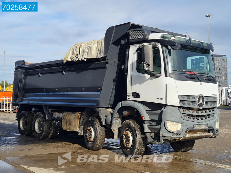 Kipper vrachtwagen Mercedes-Benz Arocs 4142 8X4 24m3 Tipper Big-Axle Steelsuspension Euro 6