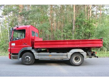 Kipper vrachtwagen Mercedes-Benz Atego MB822