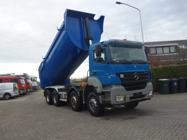 Kipper vrachtwagen Mercedes-Benz Axor 3243 8X4
