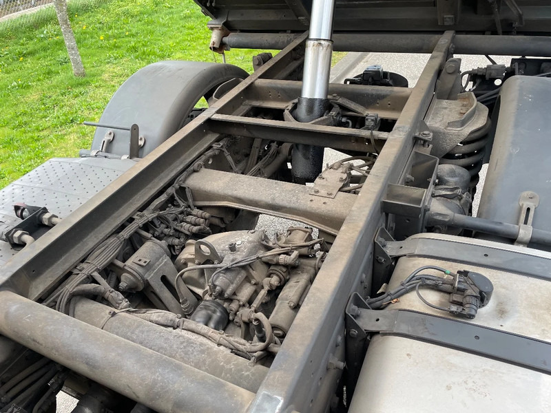 Kipper vrachtwagen Mercedes-Benz unimog U400