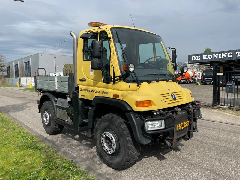 Kipper vrachtwagen Mercedes-Benz unimog U400