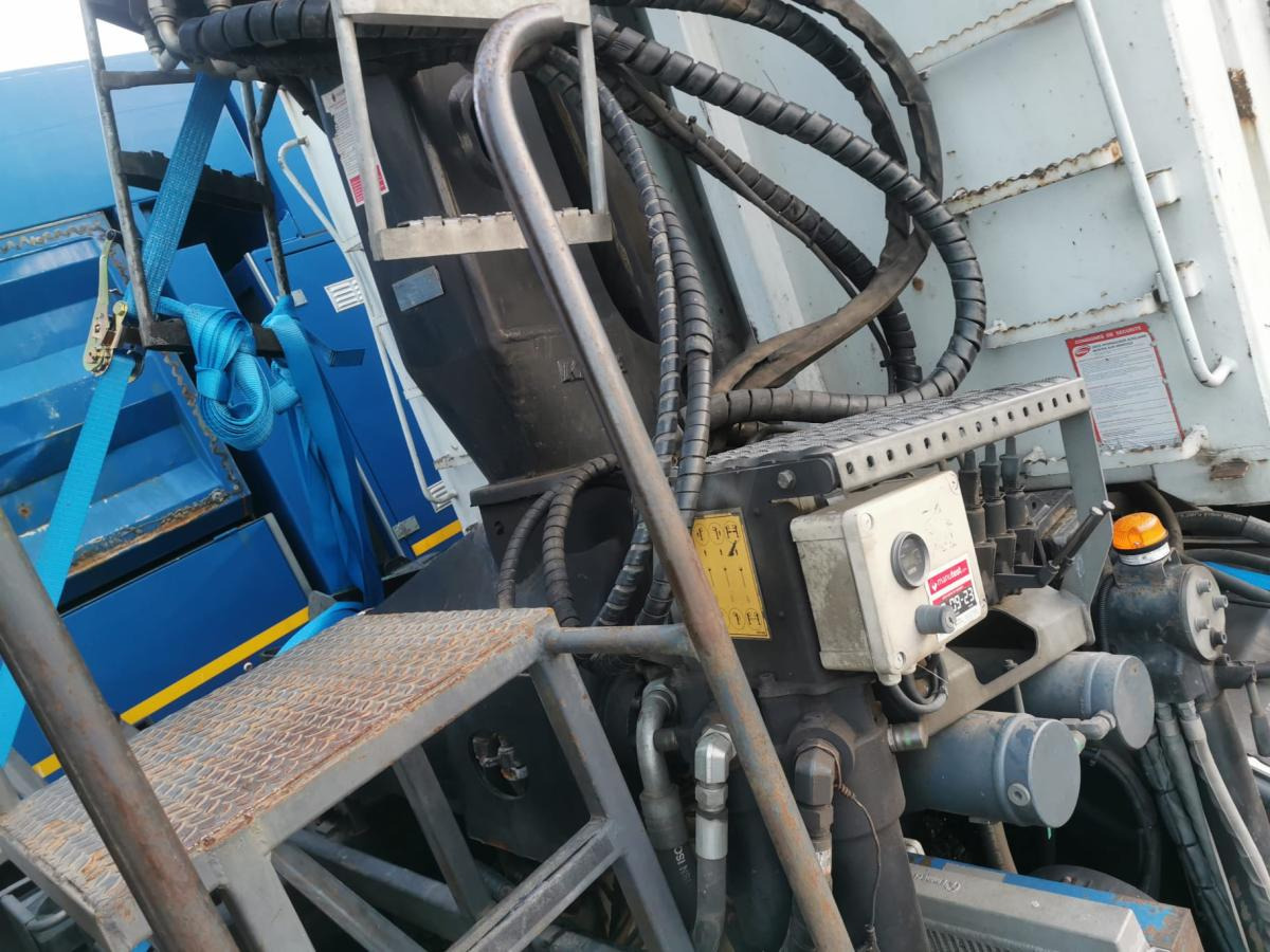 Kipper vrachtwagen Renault C-Series 460