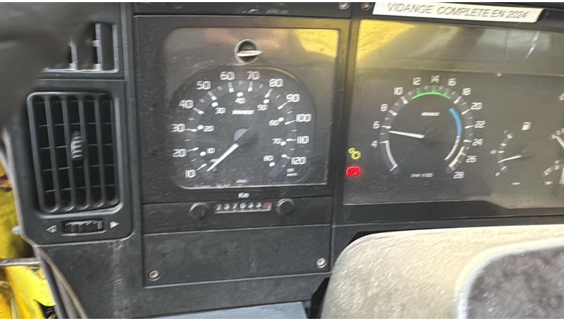 Kipper vrachtwagen Renault KERAX 340 (4X4 / CAMION FRANCAIS / PARFAIT ETAT / LAMES / BOITE ET POMPE MANUELLE / FRENCH TRUCK)