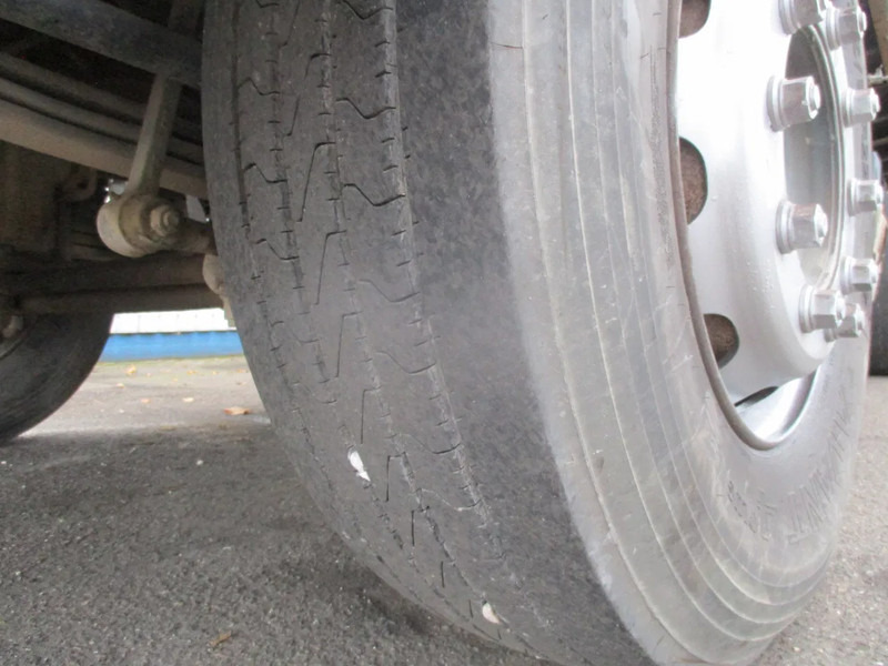 Kipper vrachtwagen Renault Kerax 270 DCI , Manual , 3 way tipper , Spring suspension