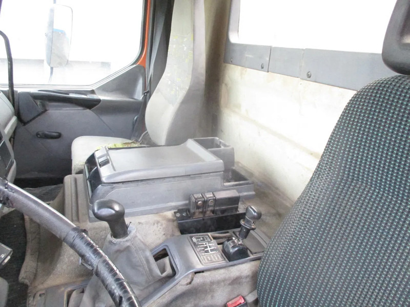 Kipper vrachtwagen Renault Kerax 270 DCI , Manual , 3 way tipper , Spring suspension