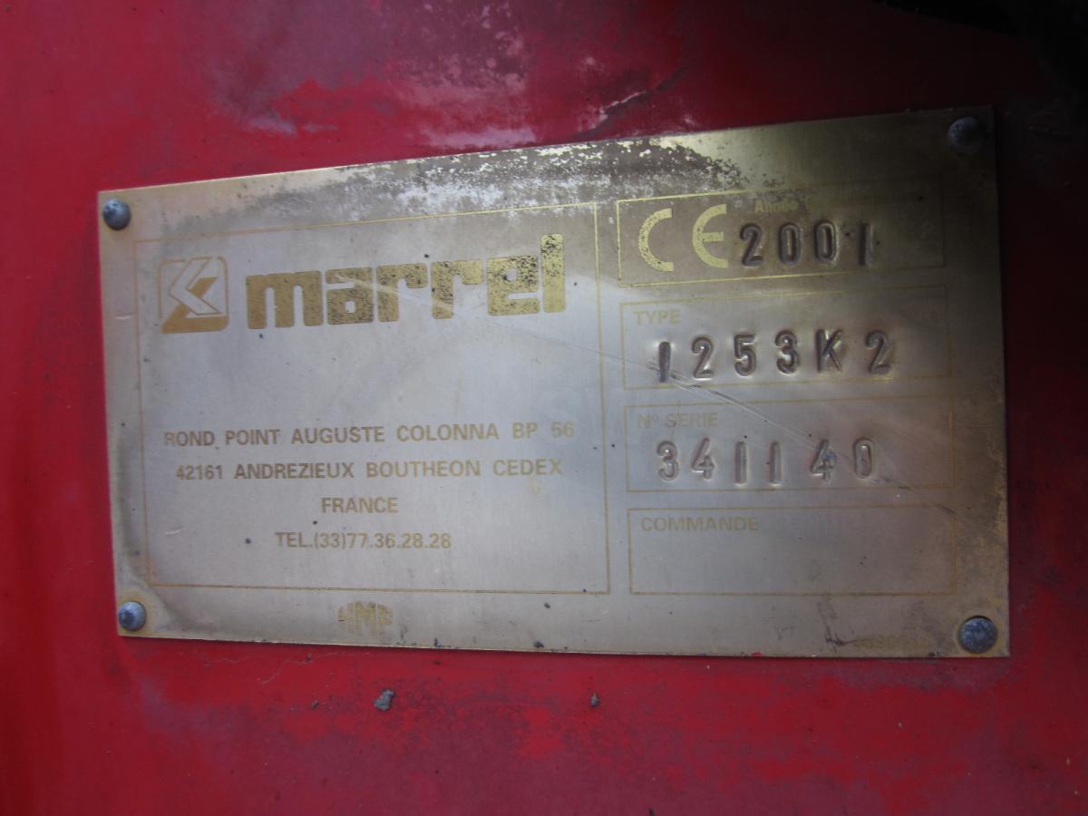 Kipper vrachtwagen Renault Kerax 320 DCI