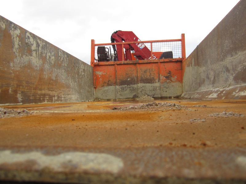 Kipper vrachtwagen Renault Kerax 320 DCI