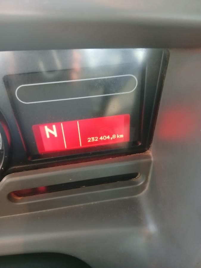 Kipper vrachtwagen Renault Kerax 380 DXI