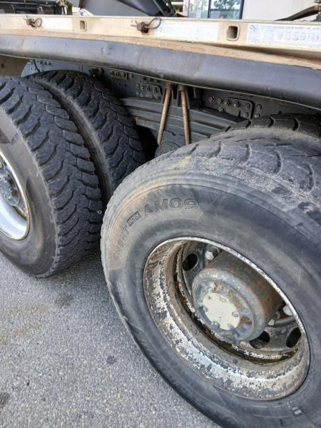 Kipper vrachtwagen Renault Kerax 380 DXI