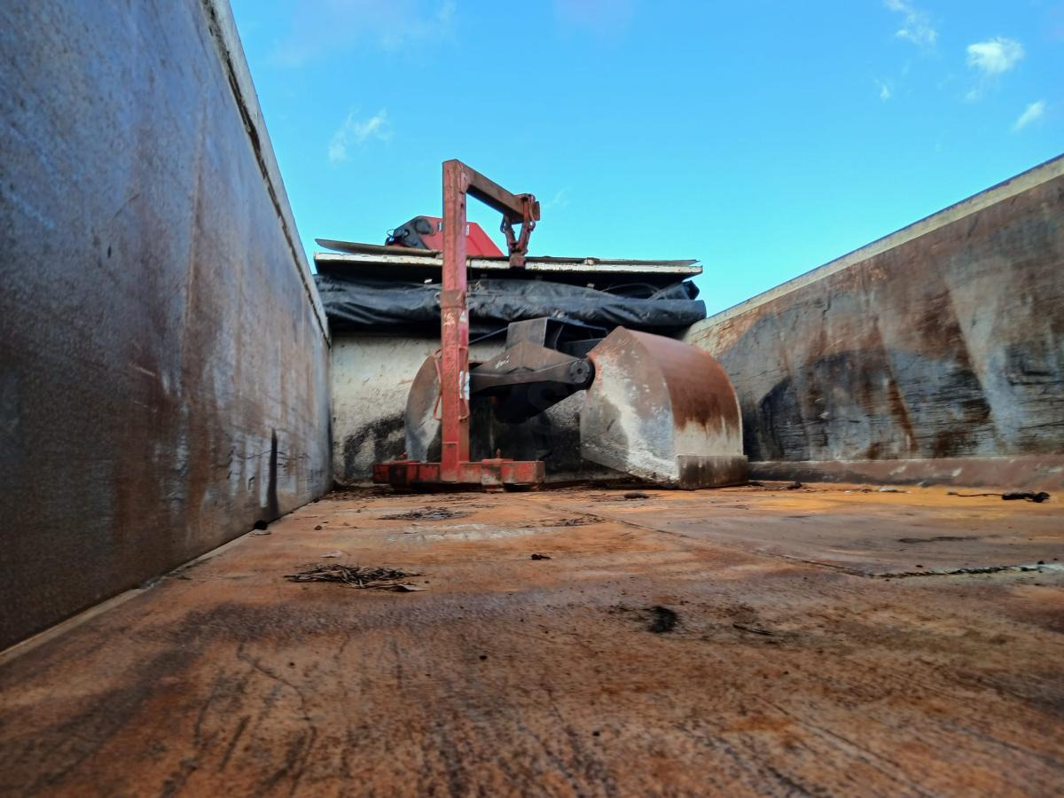 Kipper vrachtwagen Renault Kerax 380 DXI