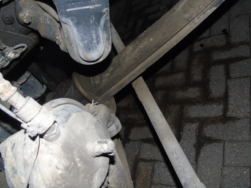 Kipper vrachtwagen Renault Kerax 410DXI + 8X4 + MANUAL + SPRING