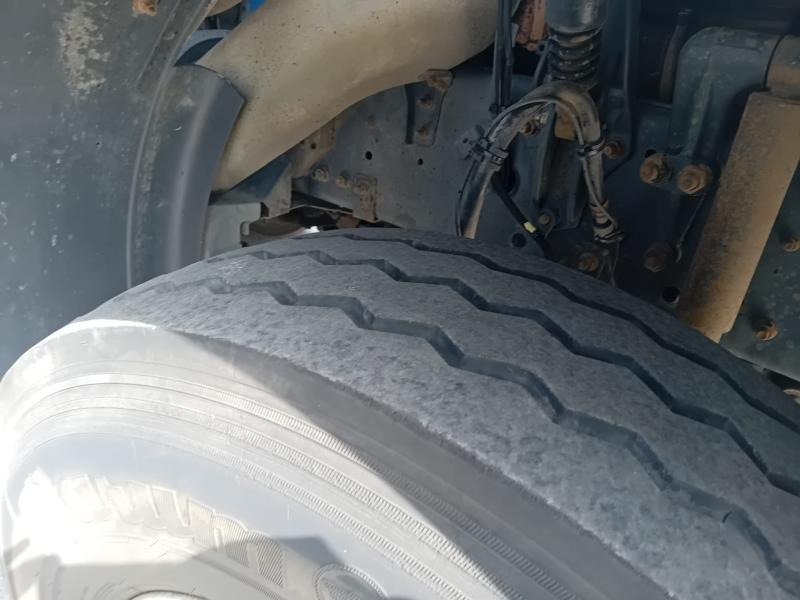 Kipper vrachtwagen Renault Kerax 410 DXI