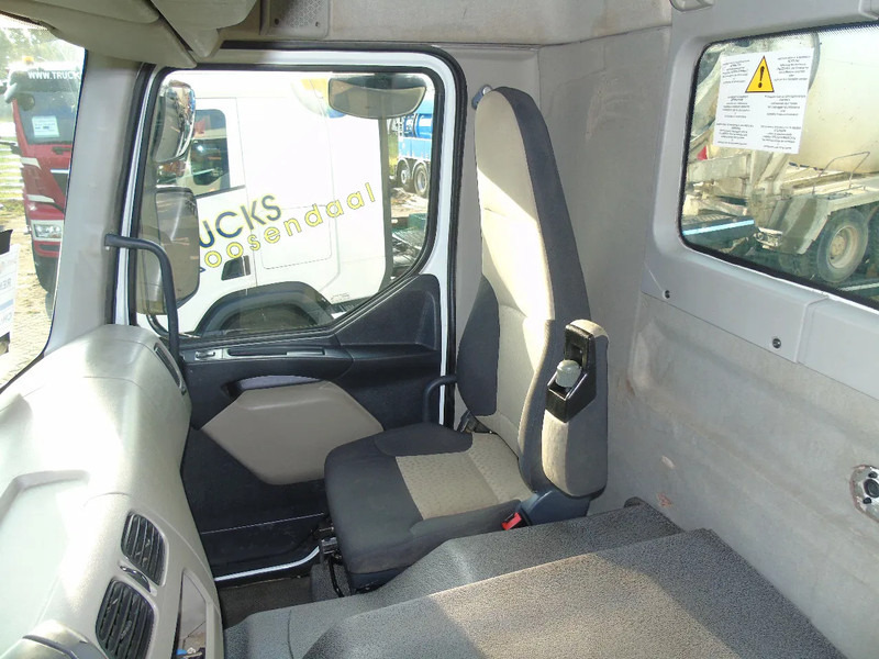 Kipper vrachtwagen Renault Kerax 520DXI + MANUAL + SPRING + 8X4