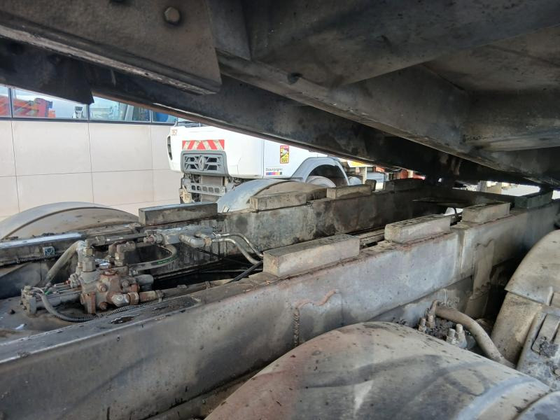 Kipper vrachtwagen Renault Lander 430 DXI